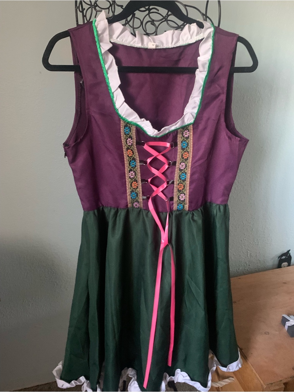 Women's Purple & Green Lace-Up Renaissance Costume